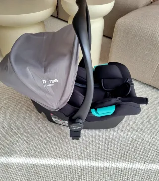 Silla de coche para bebé negra