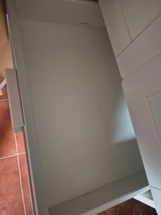 Armario infantil blanco y gris