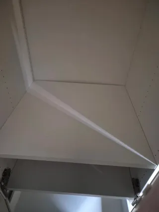 Armario infantil blanco y gris