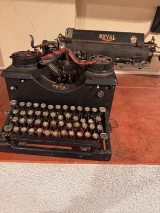 Máquina de escribir Royal antigua