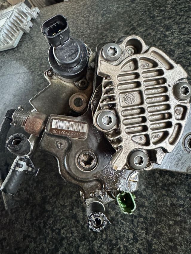 Bomba inyeccion toyota 0445010134