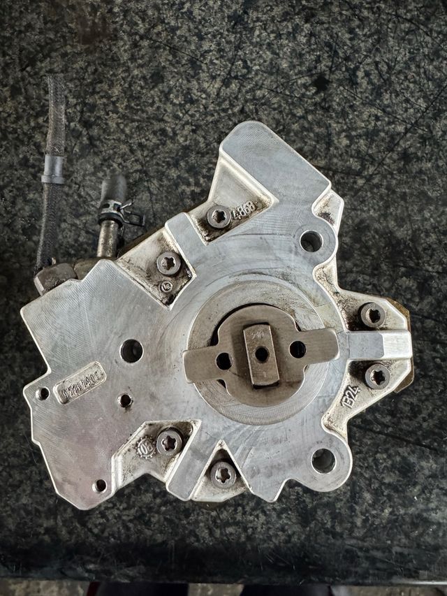 Bomba inyeccion toyota 0445010134