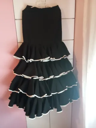 Falda flamenca volantes