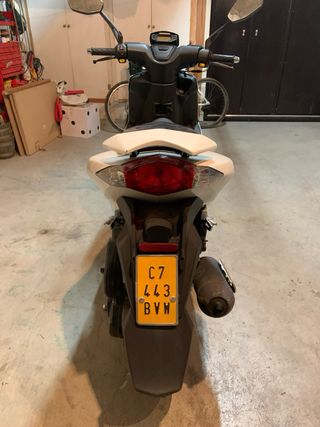 Peugeot Scooter