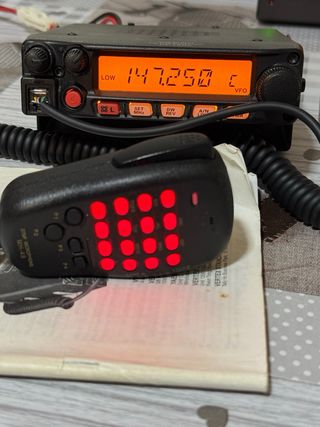 YAESU FT-1900 VHF Transceptor Radio