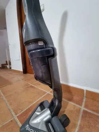 Aspiradora escoba Rowenta Air Force