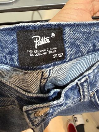Pantalón vaquero Patta graffiti