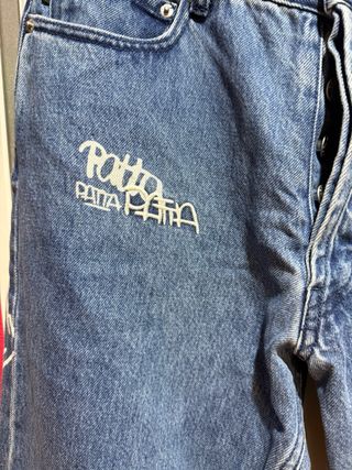 Pantalón vaquero Patta graffiti