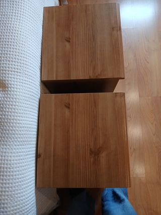 Mesitas de noche de madera