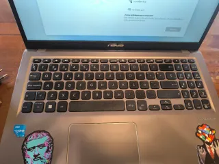 ASUS F515EA-BQ1859W i3 1115G4 8GB SSD 256GB 15.6