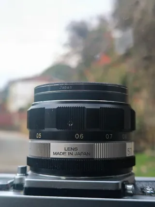 Objetivo Konica Hexanon 57mm f/1.4