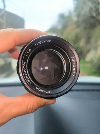 Objetivo Konica Hexanon 57mm f/1.4