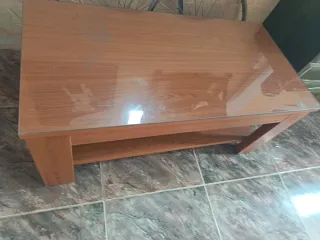 Mesa de salón madera y cristal