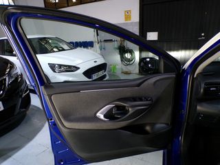 Toyota Yaris 1.5 120H STYLE 08/2021