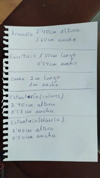 Dormitorio infantil completo.