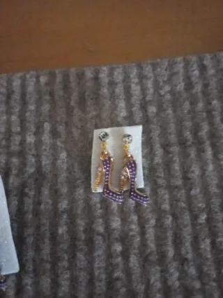 Pendientes Zapato Tacón Lila y Dorado