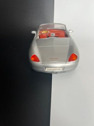 Porsche Boxster 1/18 Maisto Plata