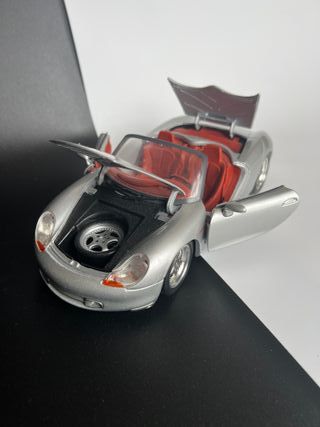 Porsche Boxster 1/18 Maisto Plata