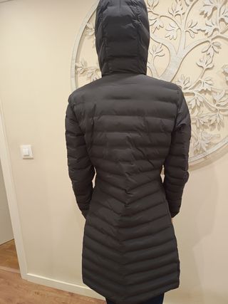 Nuevo Helly Hansen abrigo aislante genuino