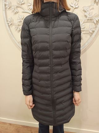 Nuevo Helly Hansen abrigo aislante genuino