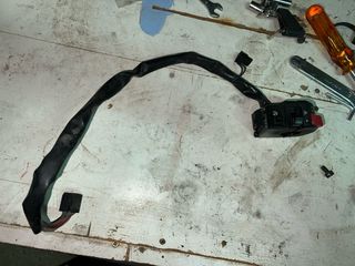 Piña de luces derecha sv650 suzuki