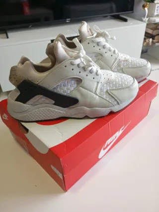 Zapatillas Nike Talla 44 Beige/Blanco