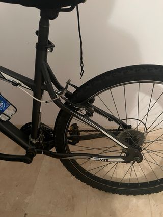 Bicicleta Btwin Rockrider Negra