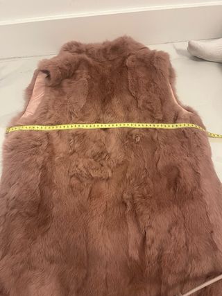 Chaleco de pelo rosa