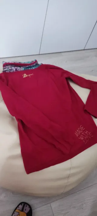 Camiseta/jersey rojo con estampado