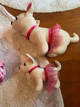 Peluche ChiChi Love en bolso de corazones