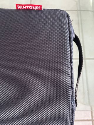 Guide colori Pantone con custodia