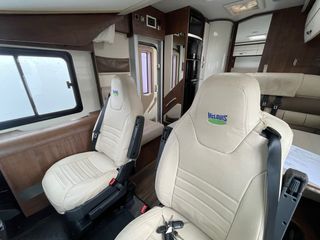 Autocaravana integral cama isla