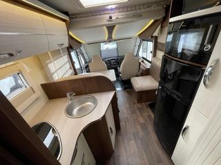 Autocaravana integral cama isla