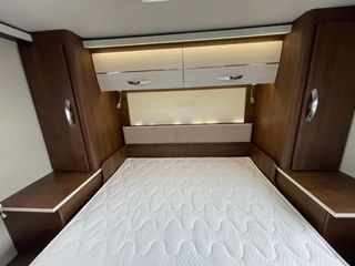 Autocaravana integral cama isla