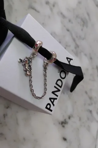 Cadena Seguridad Pandora x Disney Mickey.