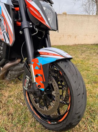 KTM 1290 Super Duke R 2015