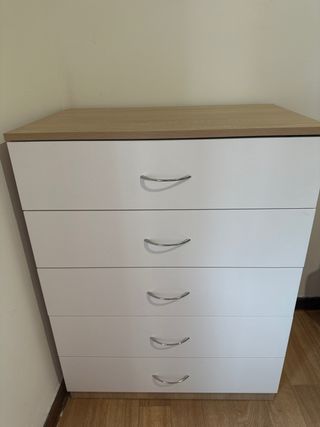 Cómoda 5 cajones blanca y madera