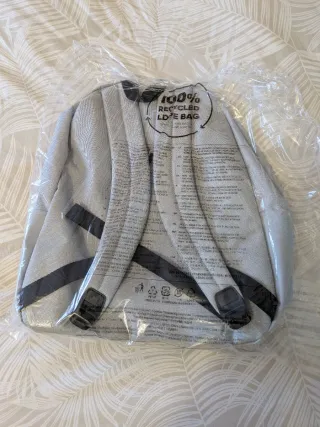 Mochila Adidas Gris nueva