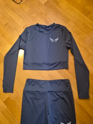 Completo sportivo donna blu