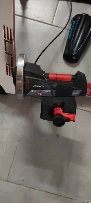 Rodillo Ciclismo Elite Magnético/ Soporte de rueda