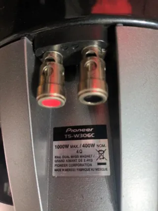 Se vende el conjunto de 4 altavoces y etapa de p..