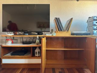 Mueble de salón: vitrina y mueble TV