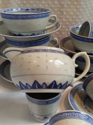 Tè, caffè, zuppa, porcellana nuova, vedi foto e testo.