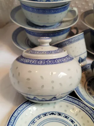 Tè, caffè, zuppa, porcellana nuova, vedi foto e testo.