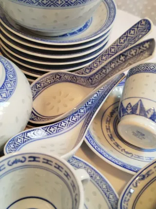 Tè, caffè, zuppa, porcellana nuova, vedi foto e testo.