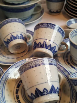 Tè, caffè, zuppa, porcellana nuova, vedi foto e testo.