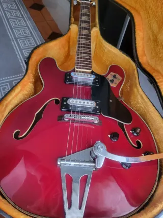 Guitarra Greco Roja