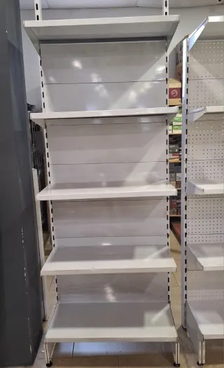 Estantería de aluminio