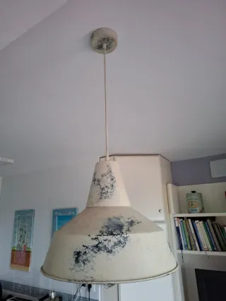 Lámpara colgante cocina porcelana.