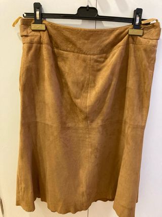 Falda ante Massimo Dutti La talla es 38-40